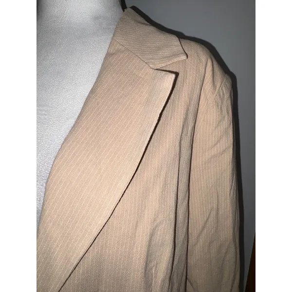 Easel‎ Los Angeles Tan Pinstripe Cropped Blazer Cotton Linen Blend Size L NWT - Image 2