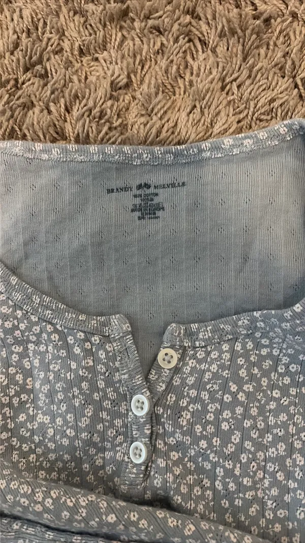 Brandy melville blue flower top - Image 2