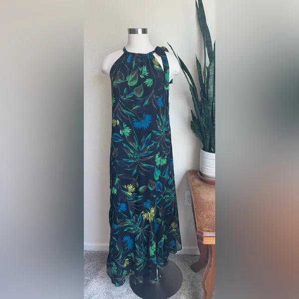 Taylor‎ Women’s Size 8 Black Floral Maxi Dress Halter flowy 8749M - Image 10