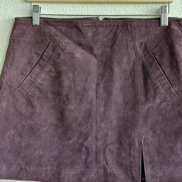 Blank NYC Leather Suede Burgundy Red Mini Skirt Side Slit Size 31 - Image 6