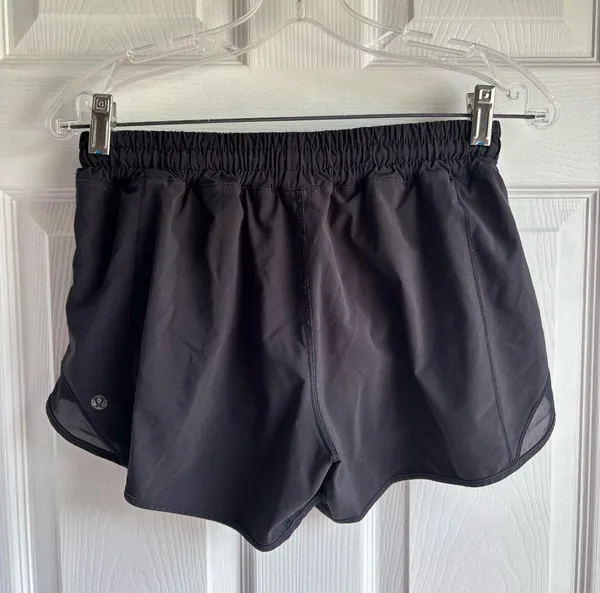 Lululemon Hotty Hot LR Shorts 4” - Black 6 - Image 4