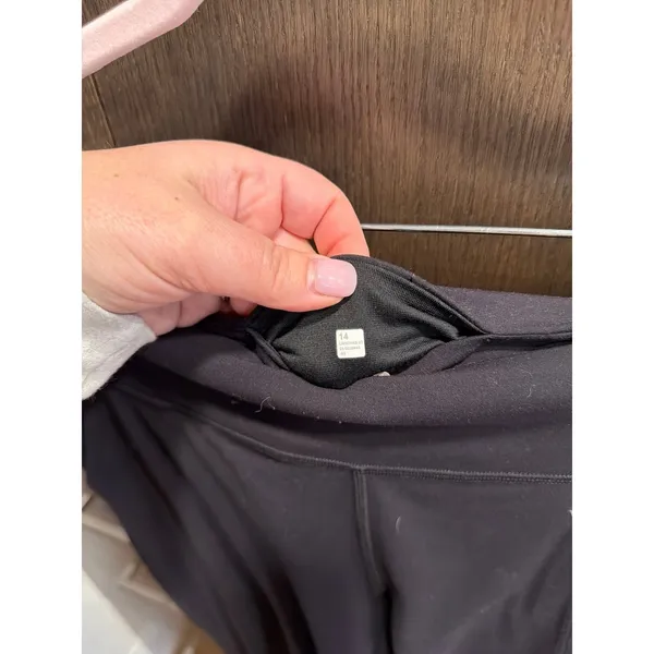 Lululemon align black joggers size 14 - Image 3