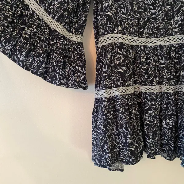 Free People Blue Floral Boho Square Neck Flowy Blouse Tunic Fairycore size Large - Image 4