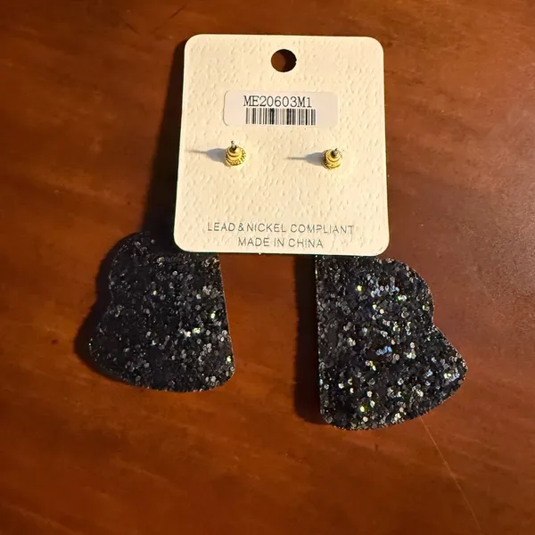 NWT Sparkly Red and Black G Megaphone Earrings - Image 2