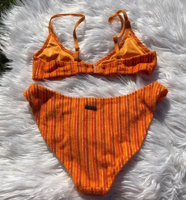 Triangl Bikini - Image 4