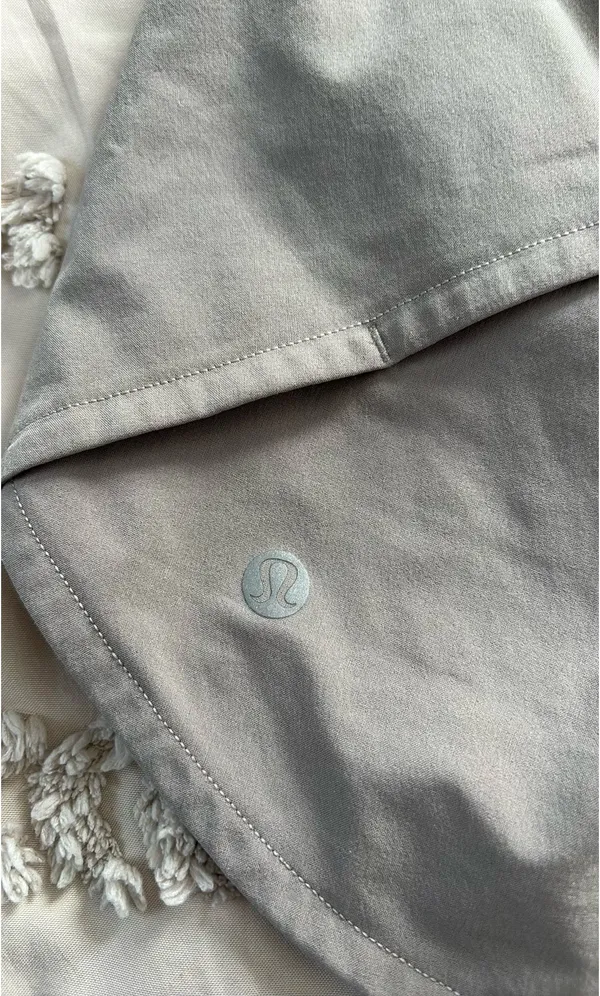 Lululemon Speed Shorts 2.5" High-Rise - Image 3