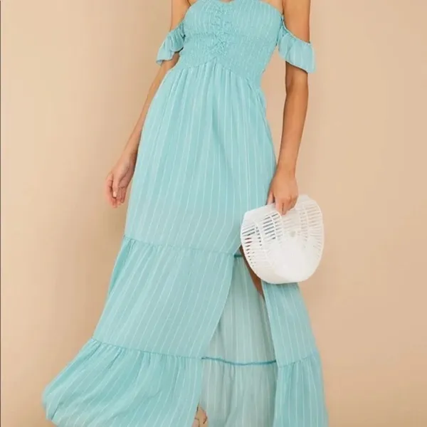 ✨ Red Dress Boutique ABOVE AVERAGE AQUA STRIPE MAXI DRESS✨ - Image 5