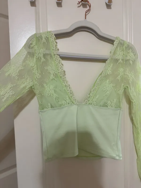 Free People Green Long Sleeve - Image 2