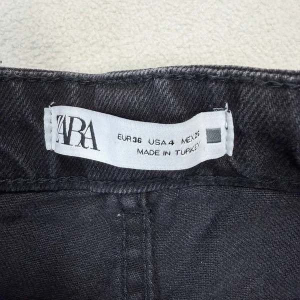 Zara Women's Jeans Size 4 Straight Wide Leg High Rise‎ Button Fly Black Denim - Image 4