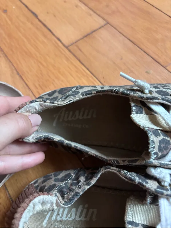 Women’s Leopard Print Canvas Slip on Sneakers Brown Size 8 - Image 5