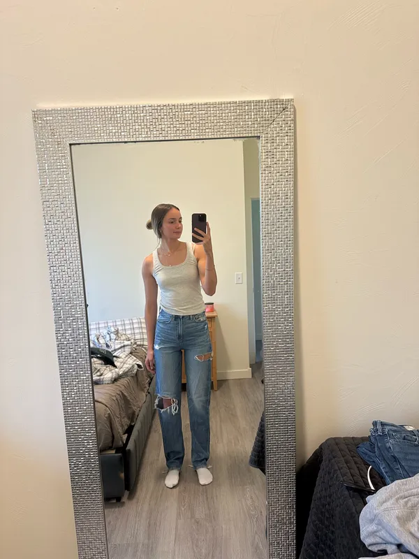 American Eagle Jeans - Image 5