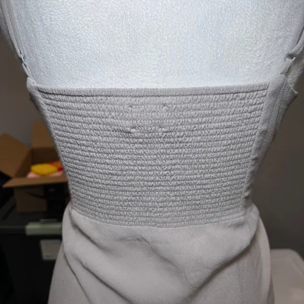 Aritzia Wilfred Bellow Dress 12 Ruched Bodice‎ Midi Bias Cut Gray Smocked Back - Image 5