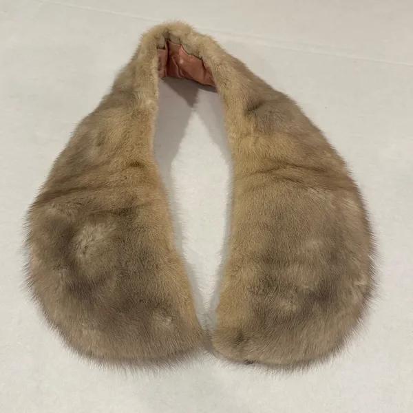 Vintage Mink Fur Collar Wrap Stole Womens Tan Brown Satin Lined Vintage Glamour - Image 4