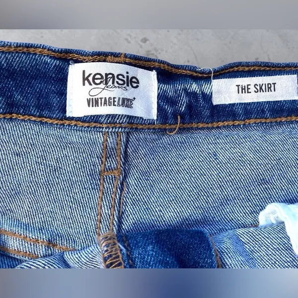 Kensie Jeans "The Skirt" | Vintage Luxe | Denim Mini Skirt | Distressed size 16 - Image 2