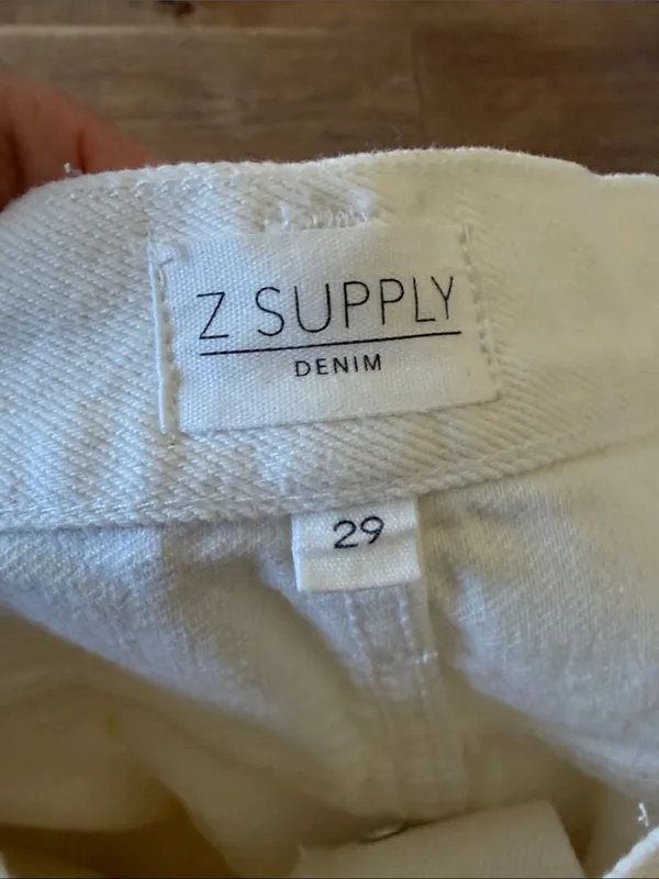 Z Supply White Distressed Denim Cutoff Shorts 29 nwt‎ - Image 3