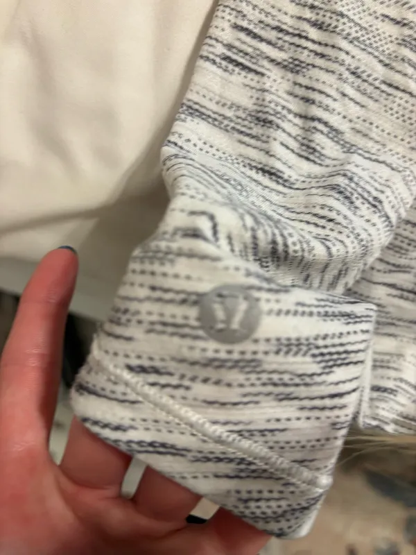 Lululemon tank top - Image 3