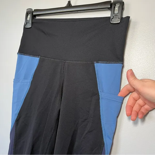 Aerie American Eagle chill play move side pocket black blue leggings size medium - Image 5