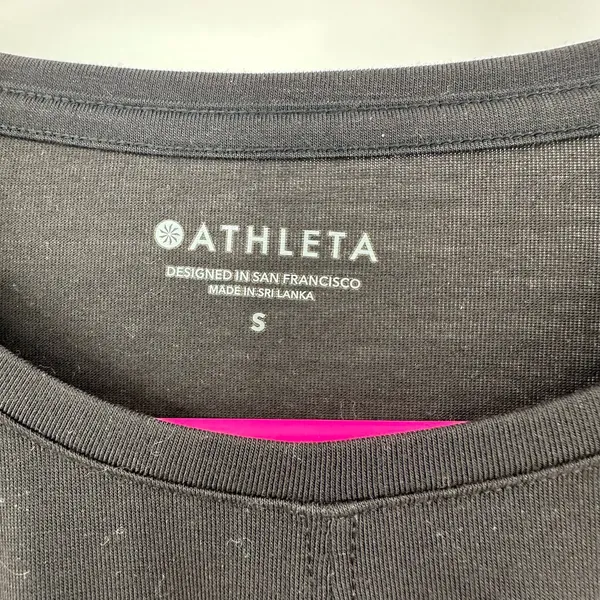 Athleta Size Small Top Black Long Sleeve Cropped Twist Yoga Gym‎ Running Active - Image 4