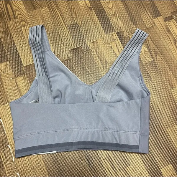 Gymshark Color-block Sports Bra - Image 7