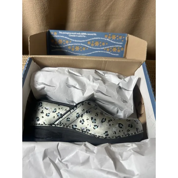 Dansko XP 2.0 Silver Leopard Metallic Patent Leather Clogs Shoes Womens 38 - Image 11