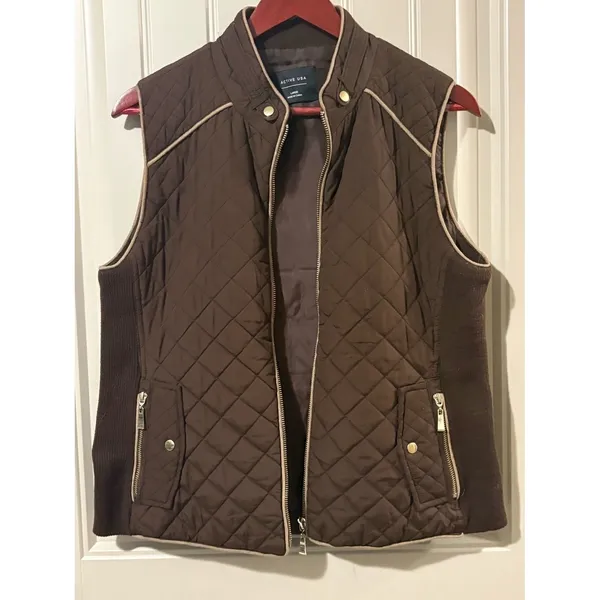 Active USA Brown Quilted Vest - Image 2