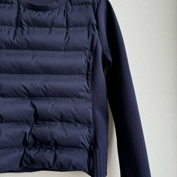 Lululemon Down & Around Crew Midnight Navy Size 4 Small Goose Down 800 Fill - Image 2