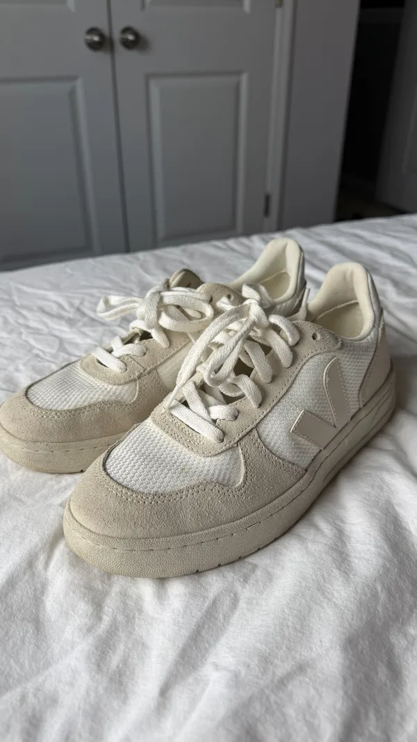 VEJA V-10 Sneakers Pure Calcaire Cream Beige Suede - Image 2