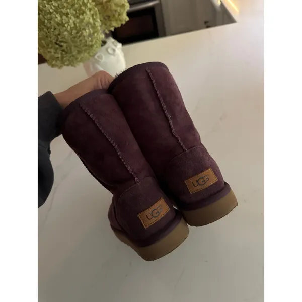 UGG Classic Short II in Port Purple Boots Size 6 - Image 4