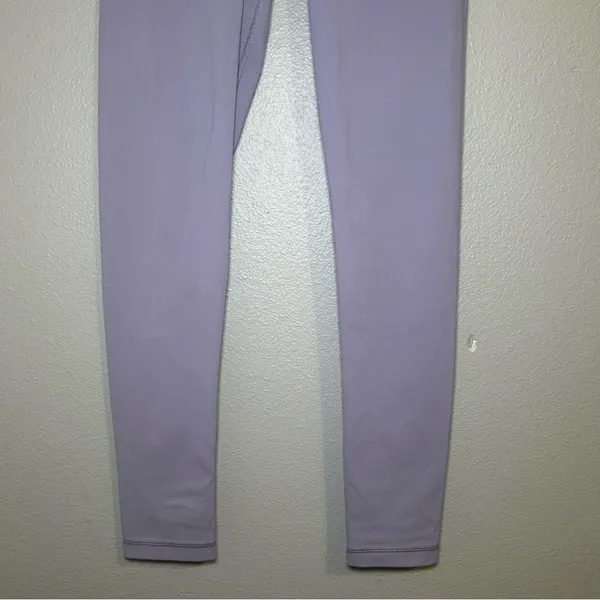 Aritzia TNA Purple Logo Mid Rise 7/8 Leggings Women’s Size Small - Image 4