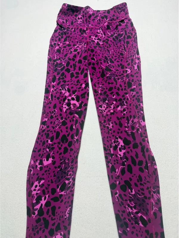 Lululemon Purple Leopard Print Leggings Size 4 - Image 3