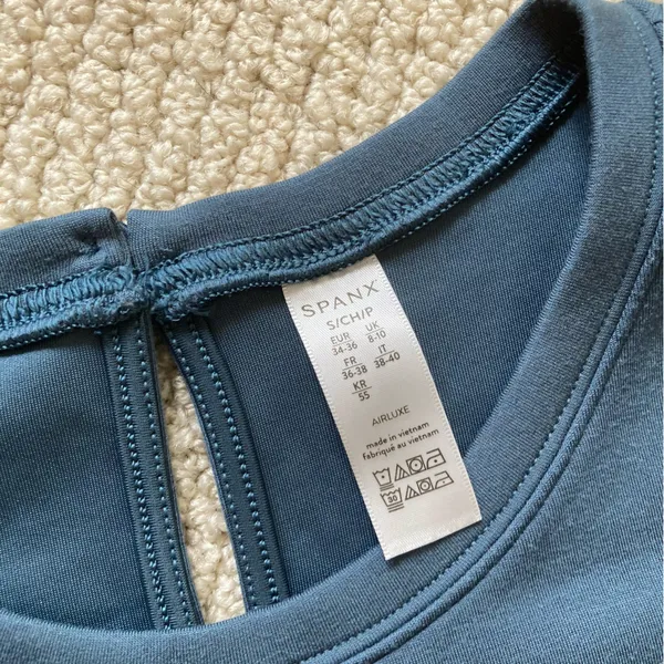 Spanx Airluxe Romper Short Romper Blue Size Small Short Sleeve Shorts GUC - Image 4