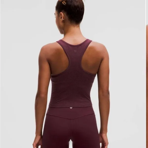 Lululemon Ebb to Street Crop Racerback Tank Top size 4 - Light Support, B/C Cup - Image 3