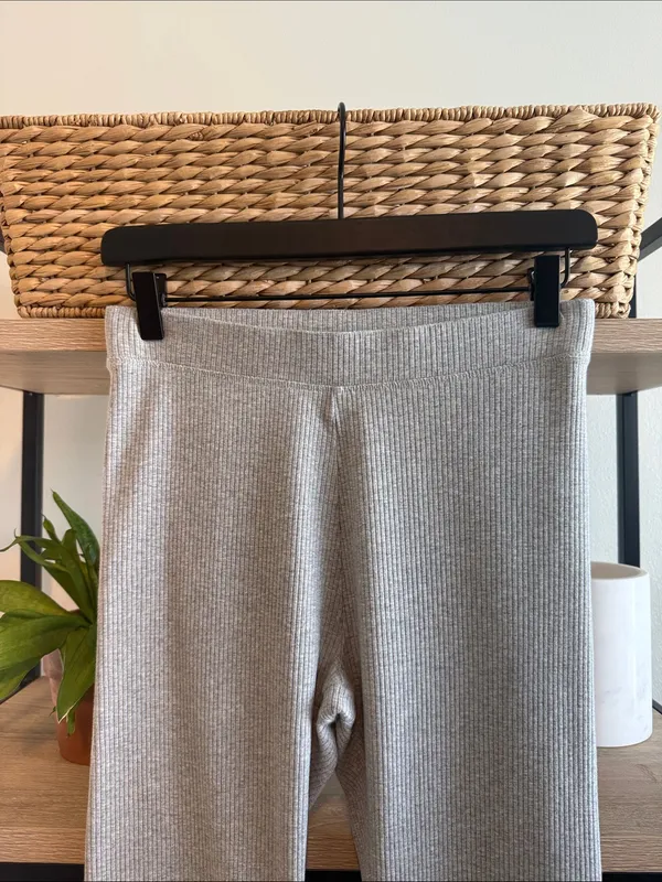 Pink Victoria's Secret Mid-Rise Rib Knit Gray Heather Flare Legging Pant, M - Image 2