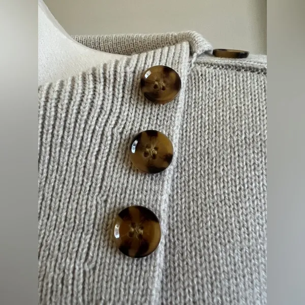 Olive And Vine Women's Cream Cowl Neck Sweater with Button Accents Sz XXL - Image 4