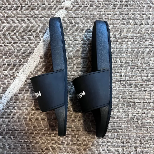 AXEL ARIGATO RUBBER SLIDES Sz 41 Black - Image 2