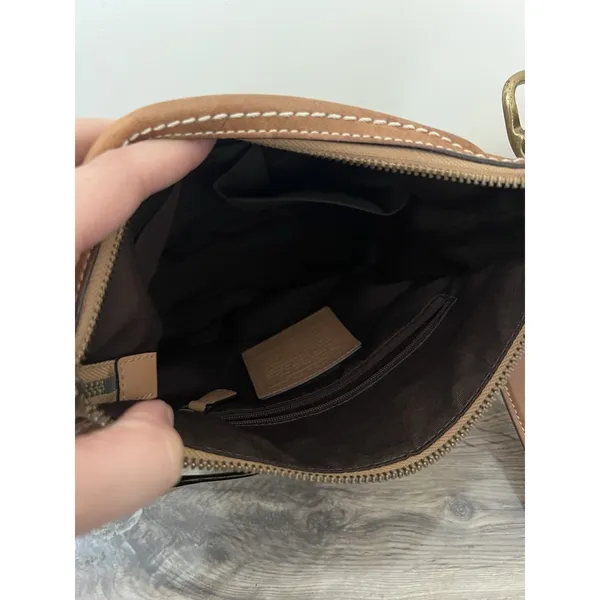 Coach Vintage Y2K F061-10402 Signature Jacquard Monogram Crossbody Bag - Image 10