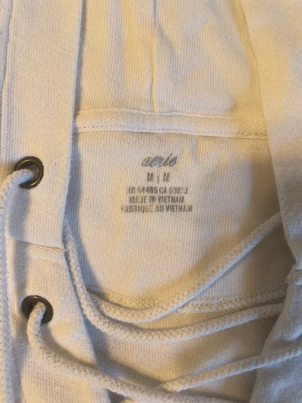 White Hoodie - Image 4