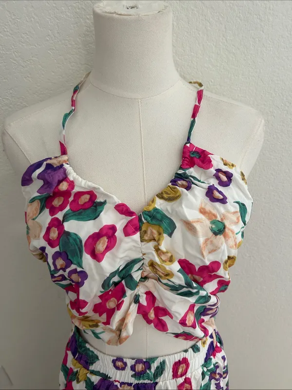 Petal & Pup Kari Halter Crop Top & Maxi Skirt, Floral, Size XL, NWOT Display - Image 6