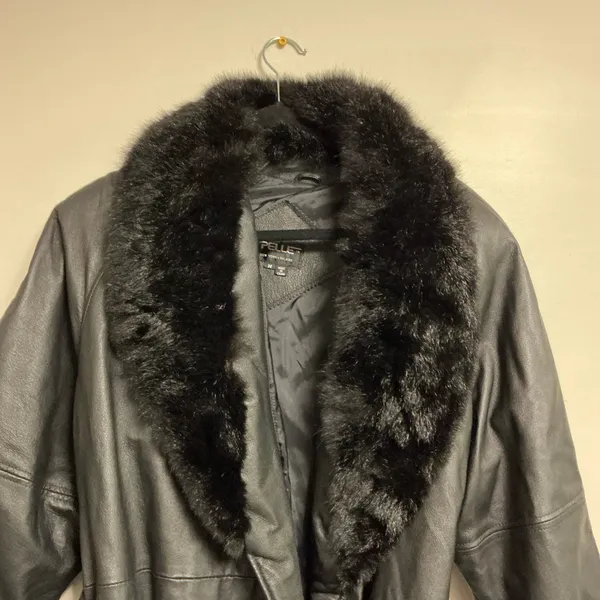Pelle New York-Milano Goth Black Genuine Leather Trench Coat with Faux Fur Collar - Image 3