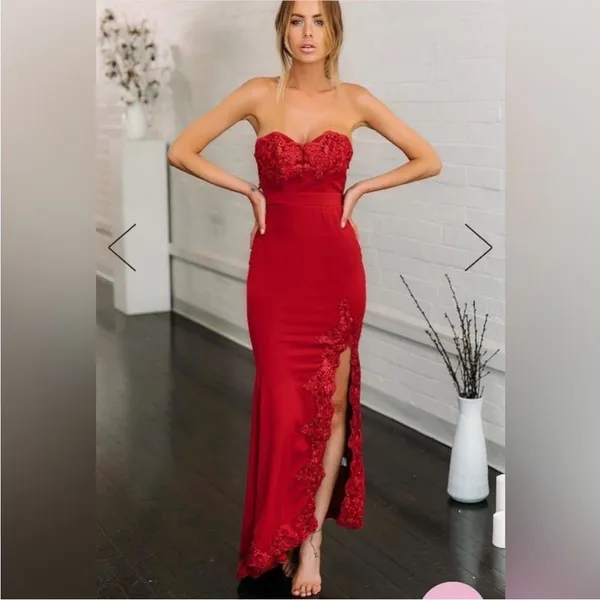 Hello Molly Svelte Lace Embroidered Maxi Dress | Red size 6‎ - Image 3