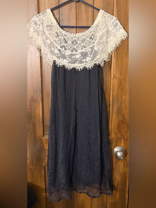 Altar’d State Off-Shoulder Black Dress with Ivory Lace Overlay - Image 5