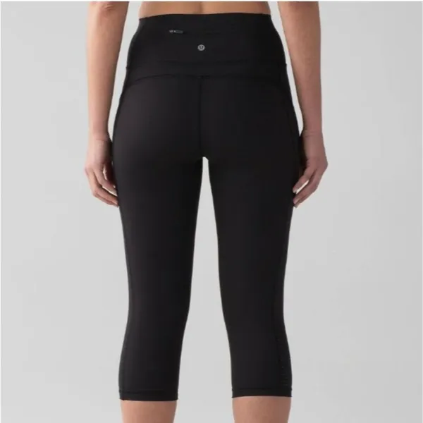 Lululemon Mind Over Miles Crop Black 17" Legging 2 - Image 2