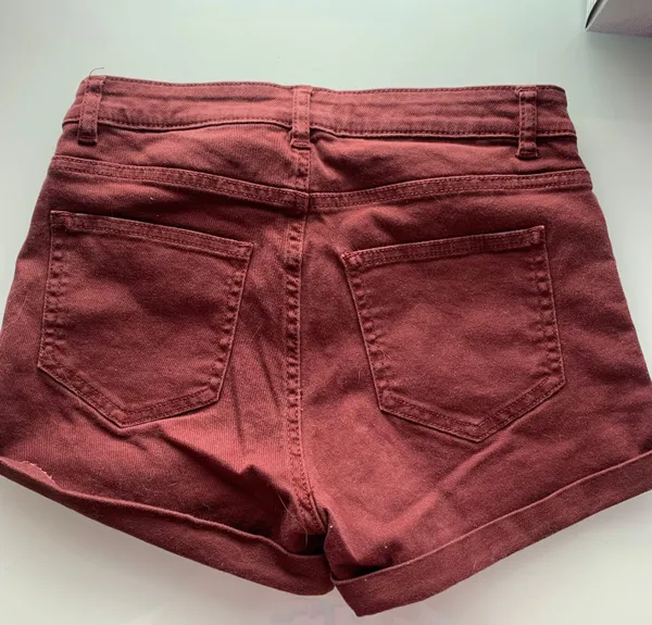 H&M Maroon High Waisted Shorts - Image 2