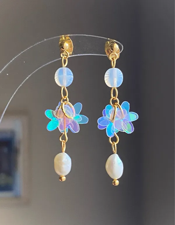 Handmade fairy cute unique style dangle earrings🩵 - Image 3