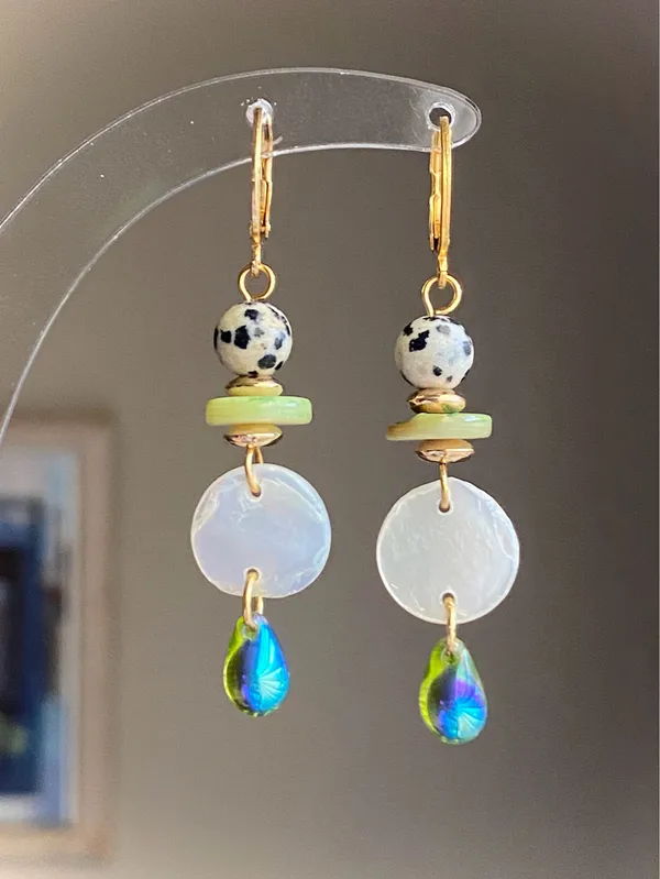 Handmade unique retro vintage fairy boho style dangle earrings🌀🍃💛 - Image 2