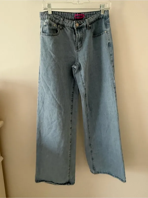 Edikted Light Blue Wide-Leg Jeans - Image 3