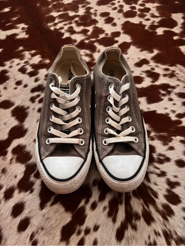 Classic‎ Low-Top Converse Sneakers - Gray - Image 2