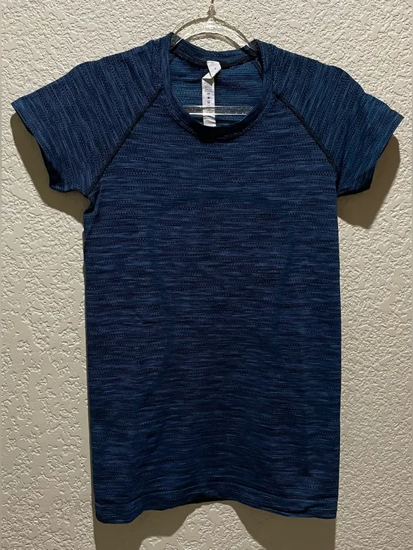 Lululemon Swiftly Short-Sleeve Performance Tee in Heather Teal Blue Size 6 - Image 2