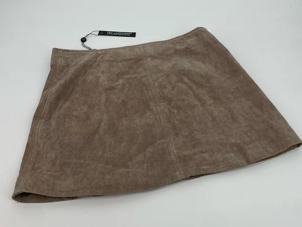NWT Blank NYC Suede Leather Mini Skirt in Taupe Size 31 - Image 4