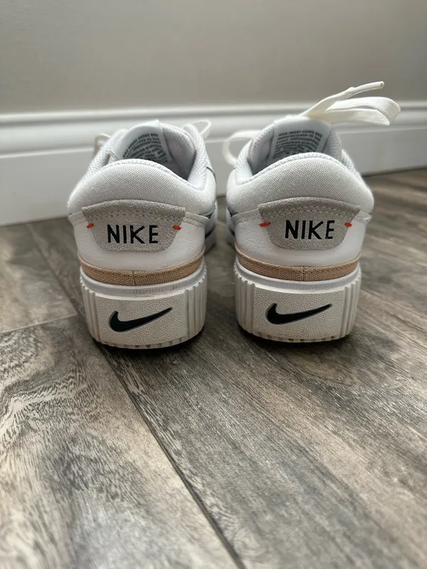 Platform Low-Top Nike Blazer - Image 2